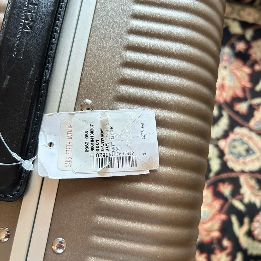 FPM Milano light spinner suitcase made in Italy NWT